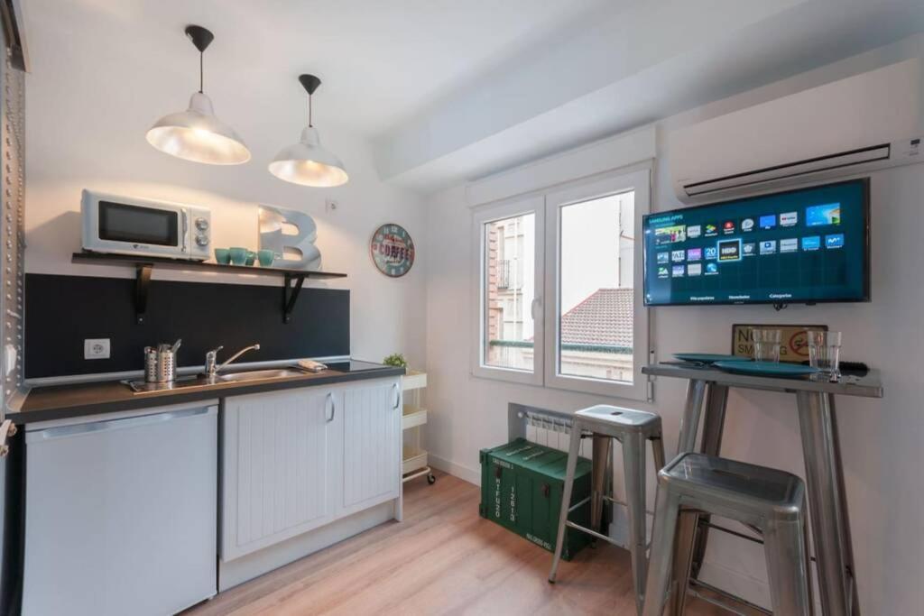 Studio City Centre-Atocha-Delicias-WiFi,A/C Apartamento *